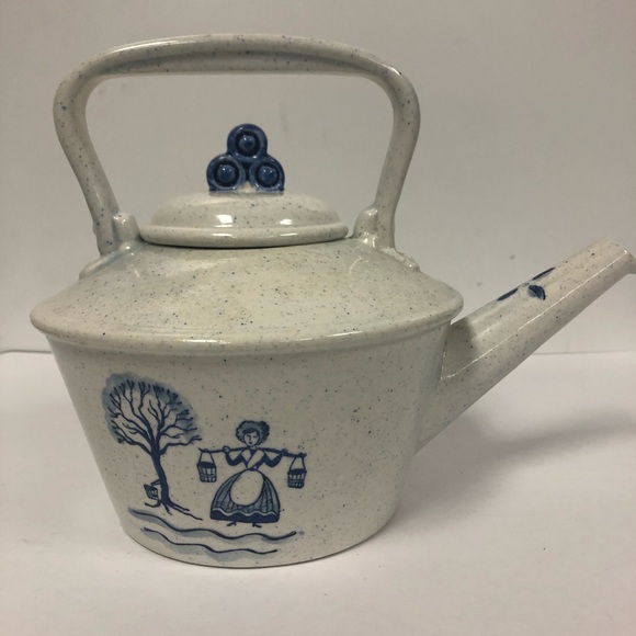 Poppytrail by Metlock Blue & White Ceramic Teapot - Picture 1 of 4